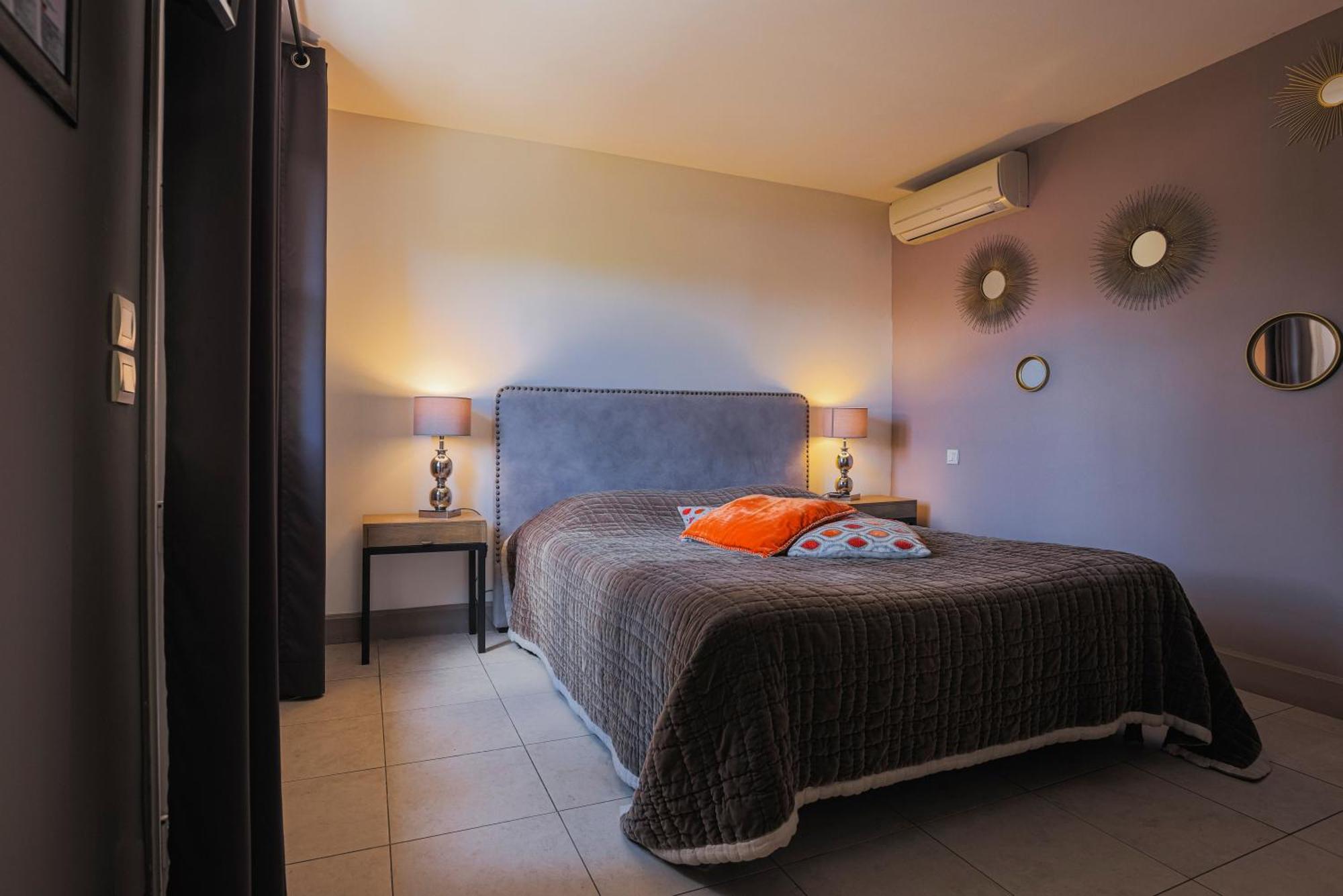 Hotel Du Clos Le Rouret Eksteriør bilde